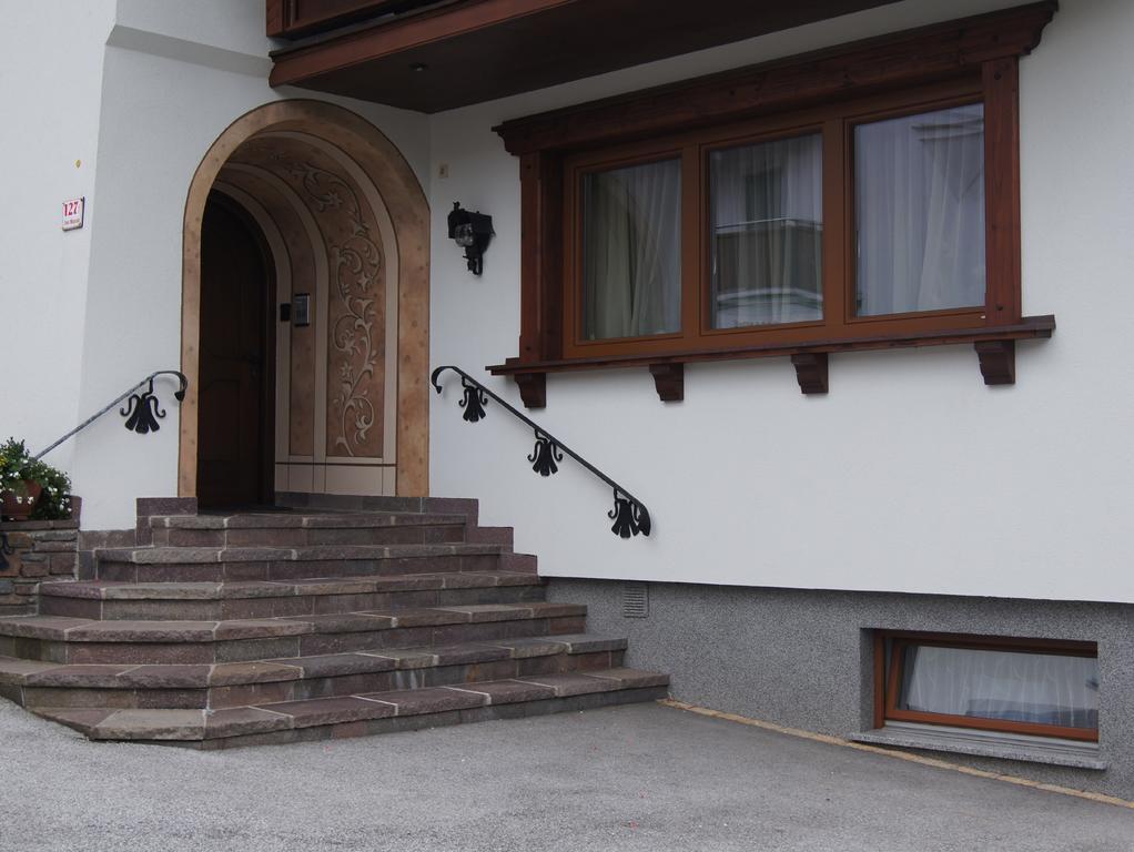 Gaestehaus Alpina マウラッハ エクステリア 写真