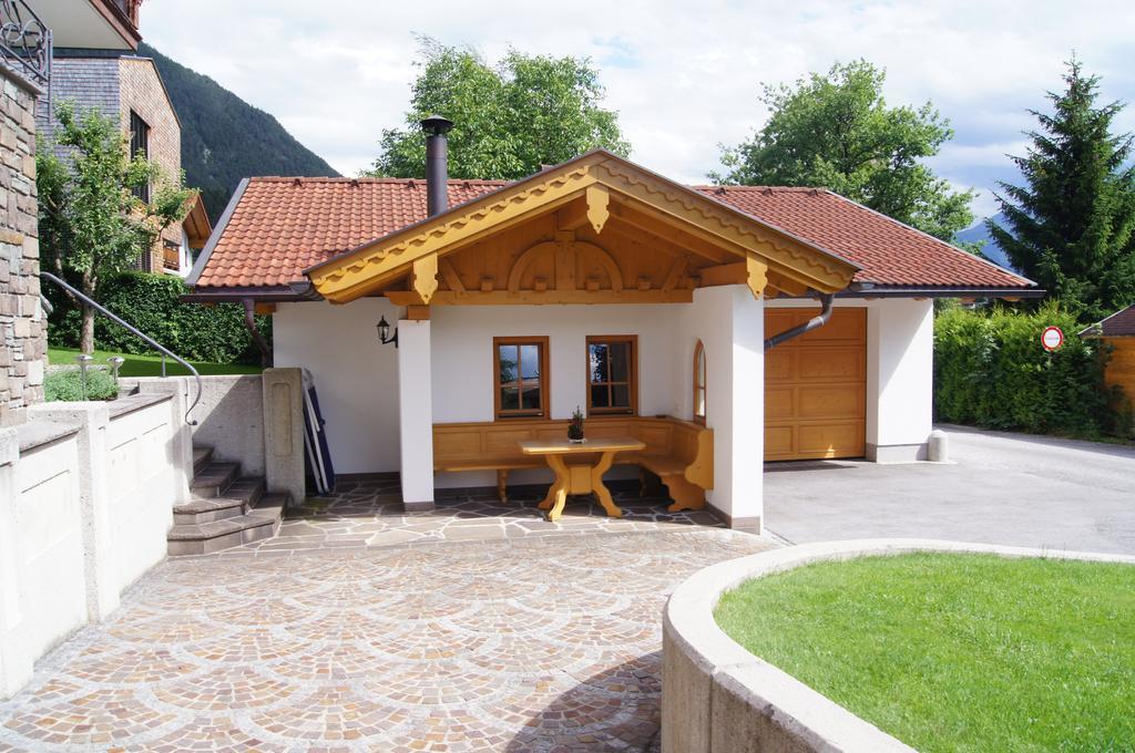Gaestehaus Alpina マウラッハ エクステリア 写真